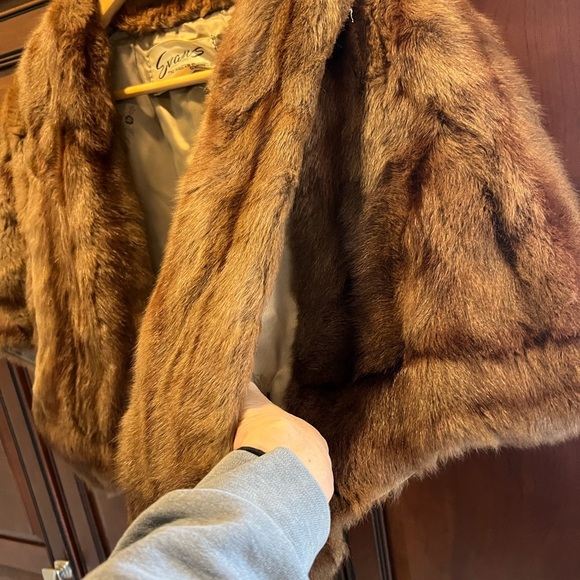 Evans Chicago Mink Fur Stole Shawl Wrap Women
- S/M - Picture 9 of 14